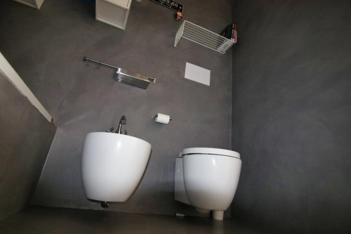 Image No.33-2 Bed Townhouse for sale