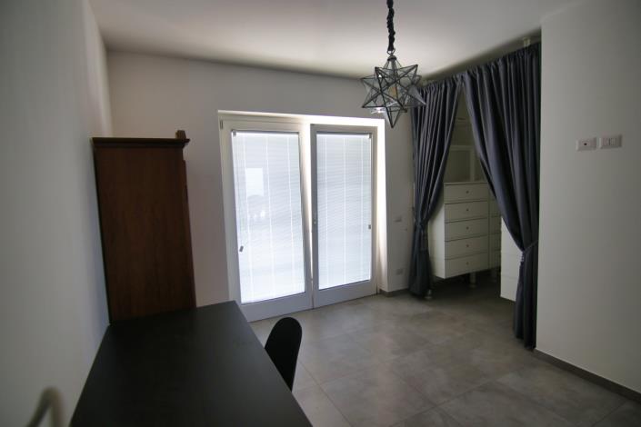 Image No.38-2 Bed Townhouse for sale