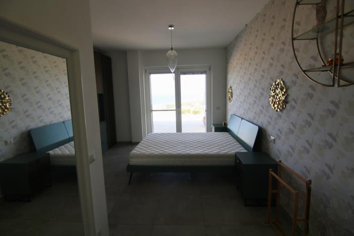 Image No.47-2 Bed Townhouse for sale