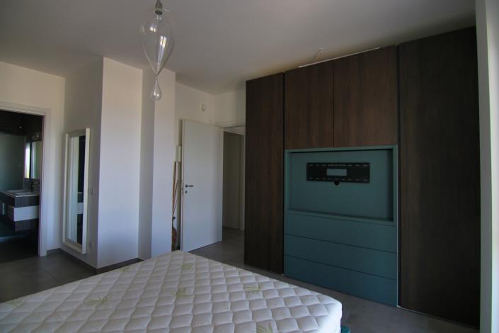 Image No.51-2 Bed Townhouse for sale