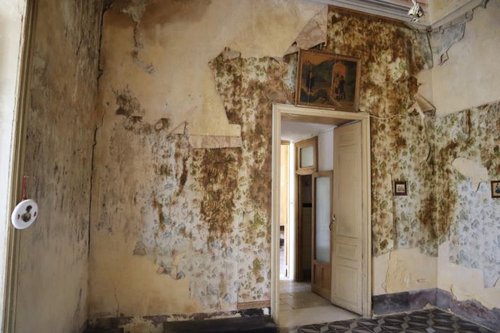 Image No.22-5 Bed Property for sale