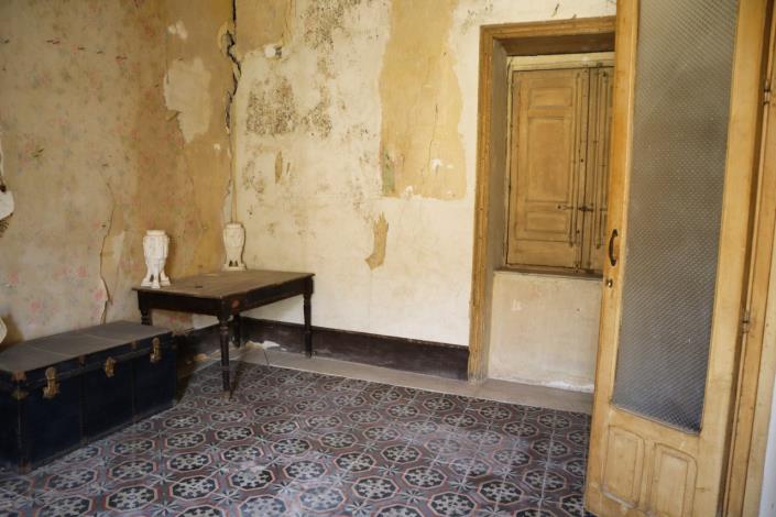 Image No.30-5 Bed Property for sale