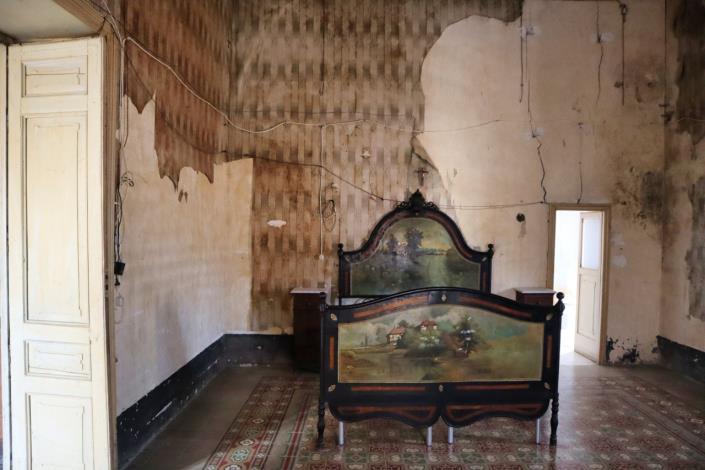 Image No.54-5 Bed Property for sale