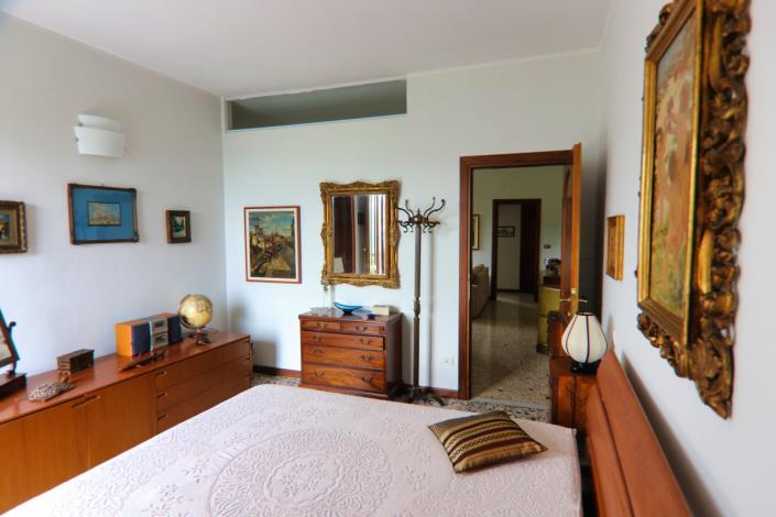 Image No.46-2 Bed Apartment for sale