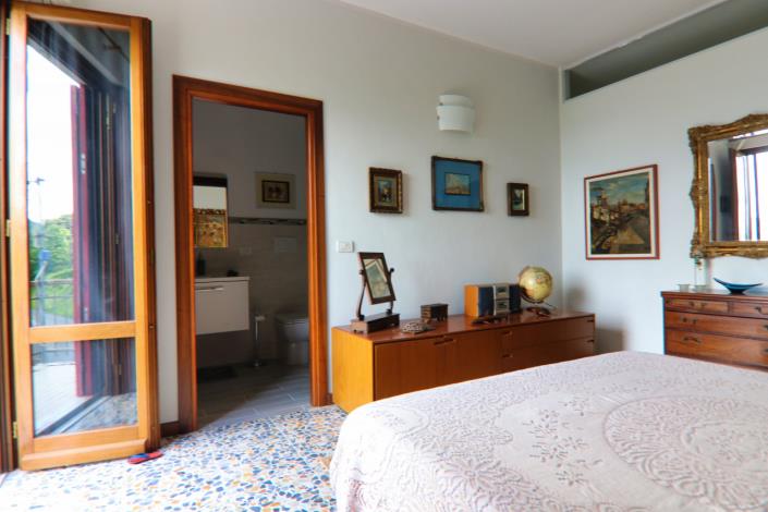 Image No.47-2 Bed Apartment for sale