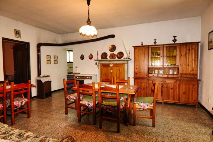 Image No.41-Propriété de 8 chambres à vendre à Idro