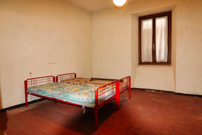 Image No.56-Propriété de 8 chambres à vendre à Idro