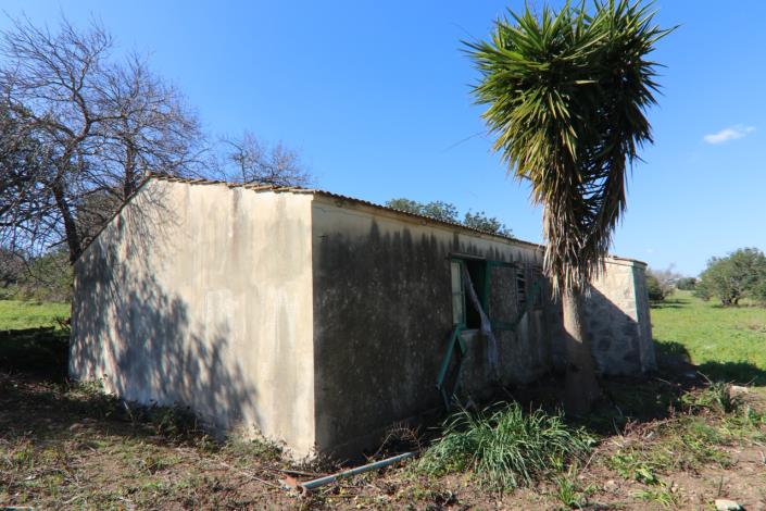 Image No.20-2 Bed Country House for sale