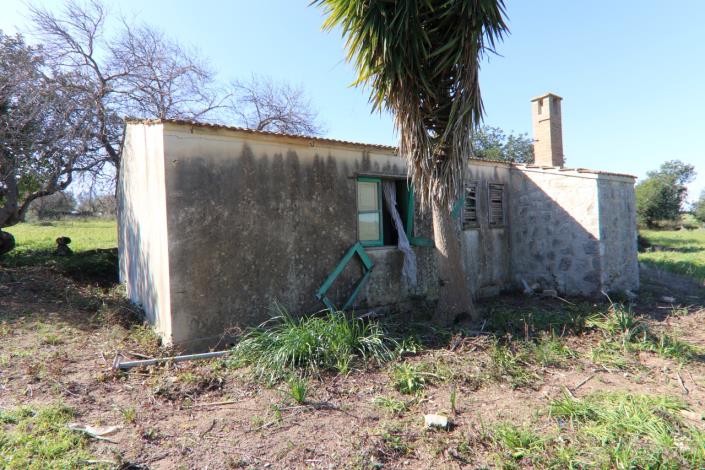 Image No.21-2 Bed Country House for sale