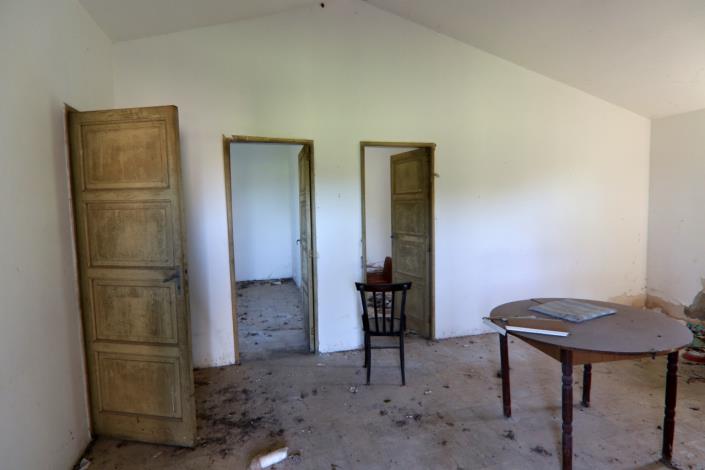 Image No.30-2 Bed Country House for sale