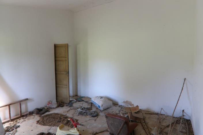 Image No.35-2 Bed Country House for sale