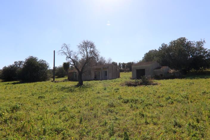 Image No.44-2 Bed Country House for sale