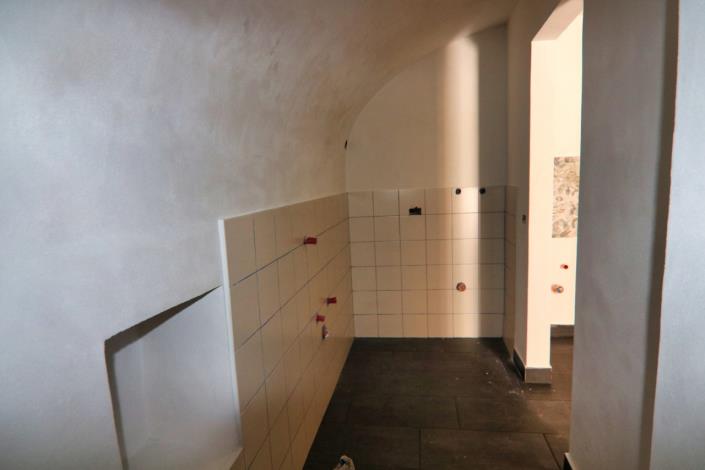 Image No.16-2 Bed Townhouse for sale