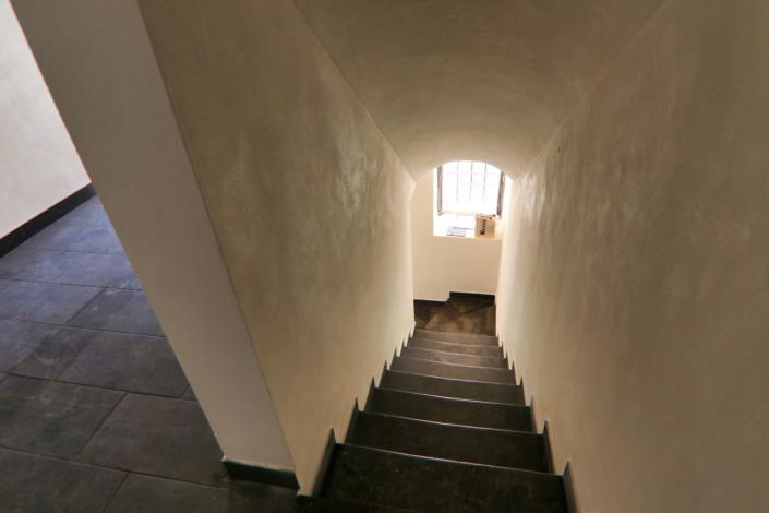 Image No.20-2 Bed Townhouse for sale