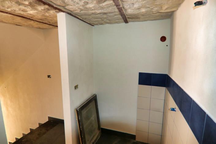 Image No.21-2 Bed Townhouse for sale