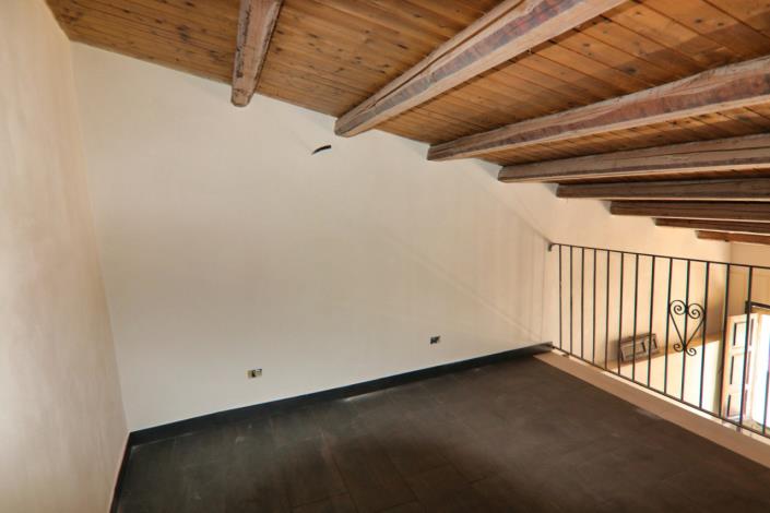 Image No.46-2 Bed Townhouse for sale