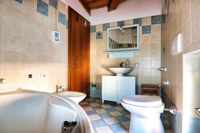 Image No.44-2 Bed Apartment for sale