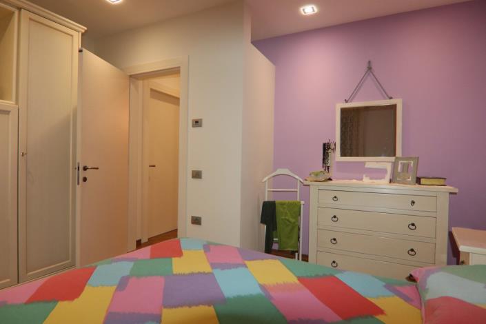 Image No.37-2 Bed Apartment for sale