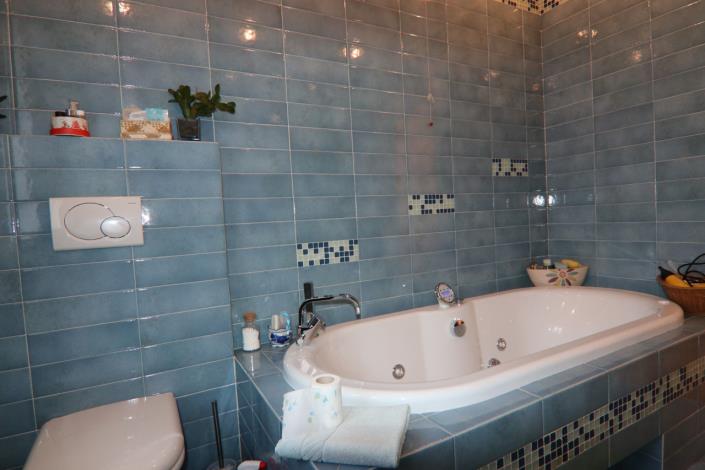 Image No.44-2 Bed Apartment for sale