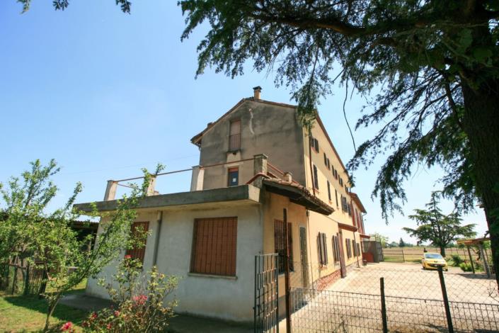 Image No.8-Maison de campagne de 3 chambres à vendre à Casale Monferrato