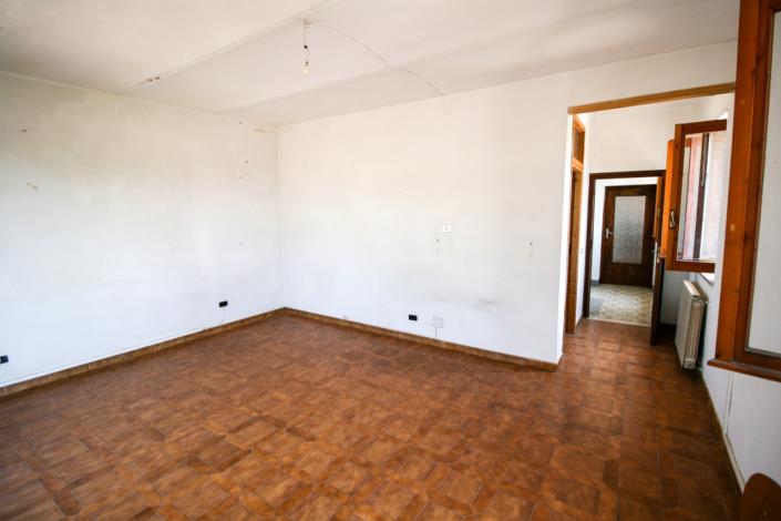 Image No.26-Maison de campagne de 3 chambres à vendre à Casale Monferrato