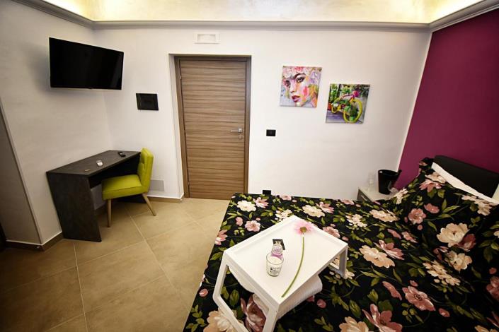 Image No.21-4 Bed Apartment for sale