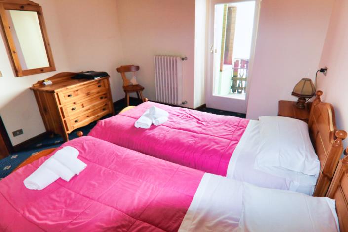 Image No.21-10 Bed Hotel for sale