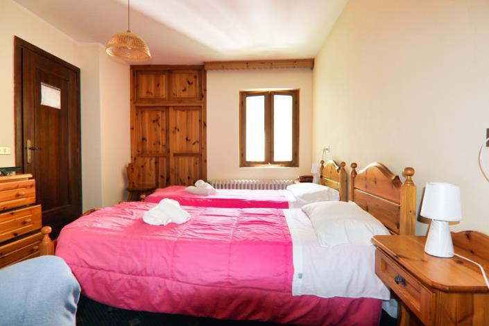 Image No.49-10 Bed Hotel for sale