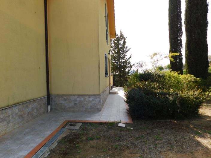 Image No.9-6 Bed Villa for sale