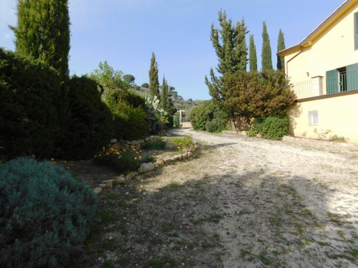 Image No.18-6 Bed Villa for sale