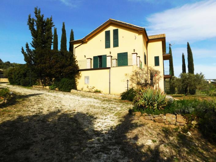 Image No.19-6 Bed Villa for sale