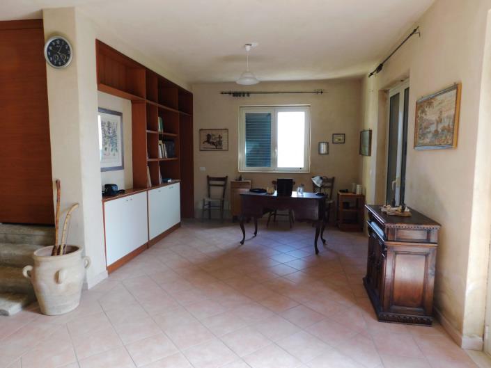 Image No.35-6 Bed Villa for sale