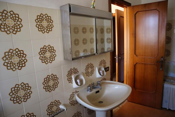 Image No.43-2 Bed Apartment for sale