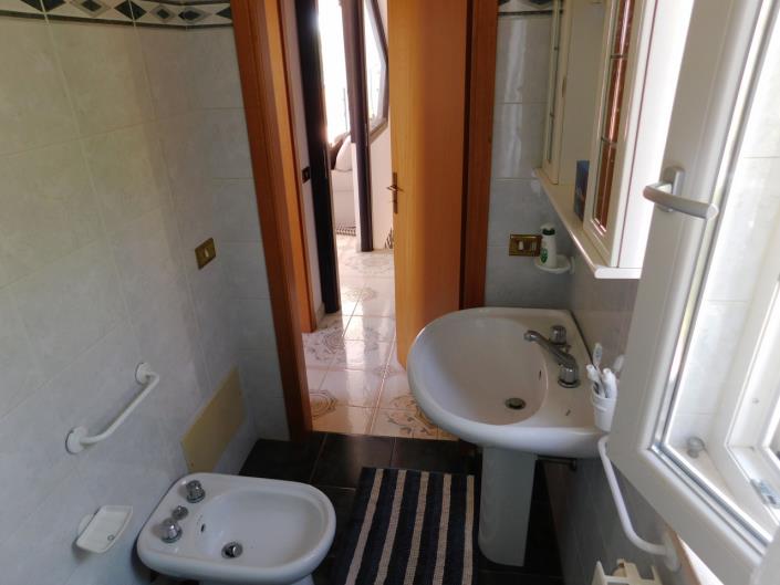 Image No.26-4 Bed Villa for sale