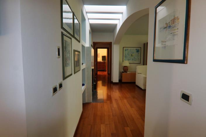 Image No.23-2 Bed Villa for sale