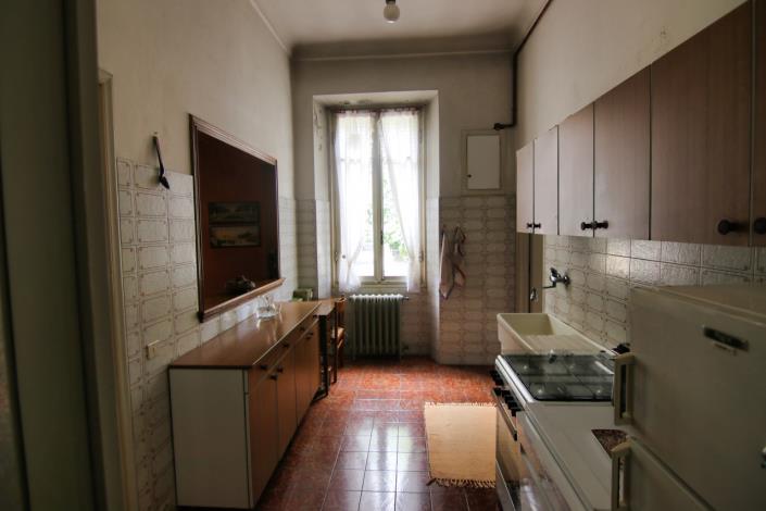 Image No.21-2 Bed Apartment for sale