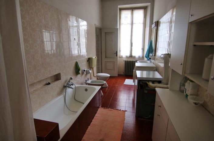 Image No.34-2 Bed Apartment for sale