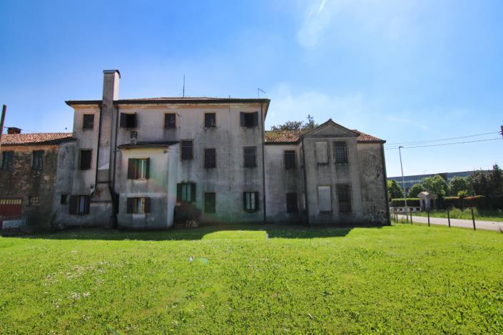 Image No.2-Maison de 5 chambres à vendre à Padoue