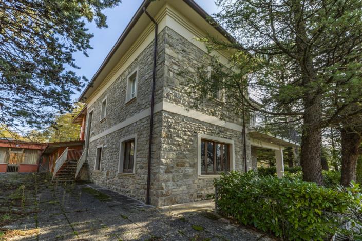 Image No.9-10 Bed Hotel for sale