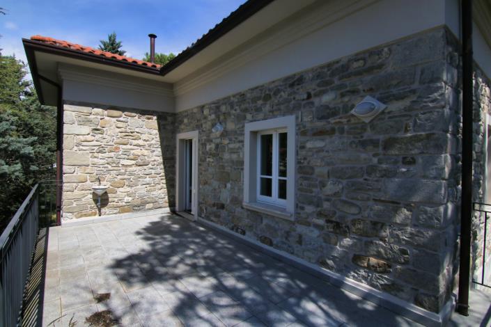 Image No.35-10 Bed Hotel for sale