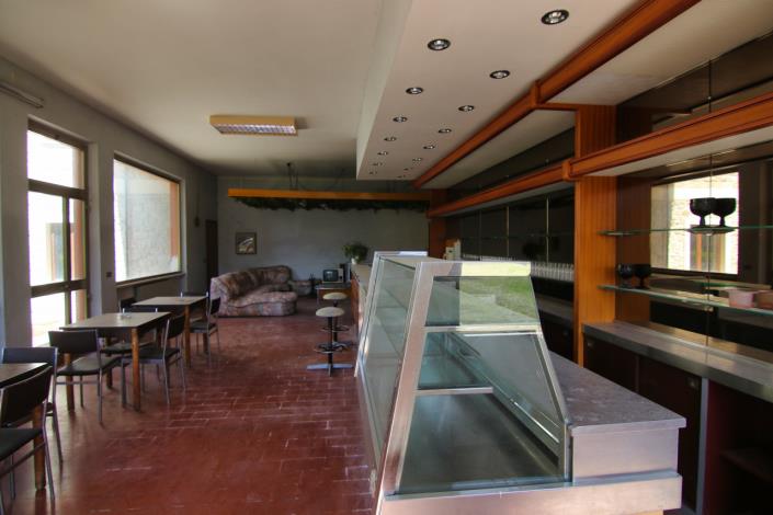 Image No.20-10 Bed Hotel for sale