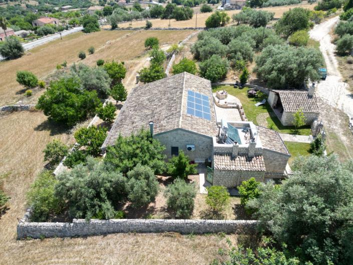 Image No.2-4 Bed Villa for sale