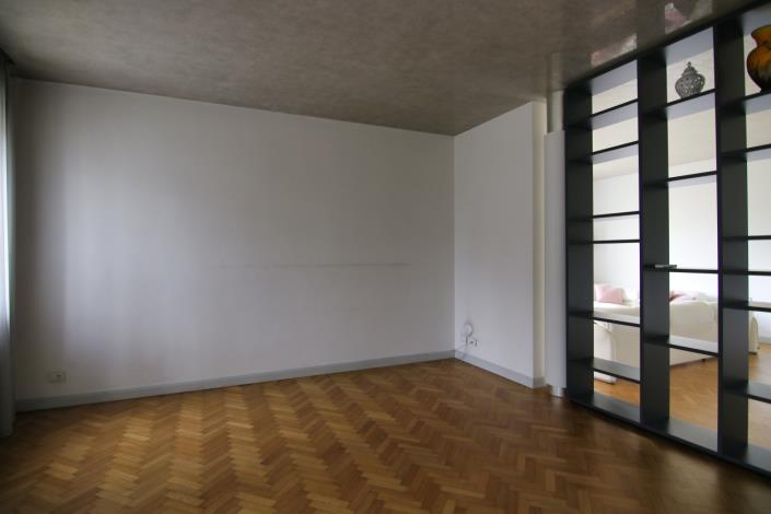 Image No.8-5 Bed Villa for sale