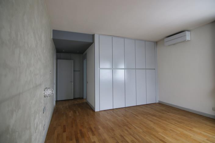 Image No.33-5 Bed Villa for sale