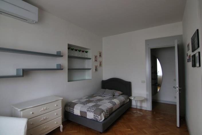 Image No.41-5 Bed Villa for sale