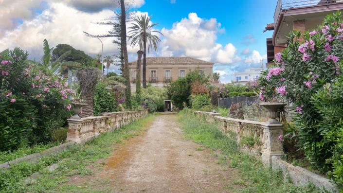 Image No.15-Villa de 11 chambres à vendre à Calabre