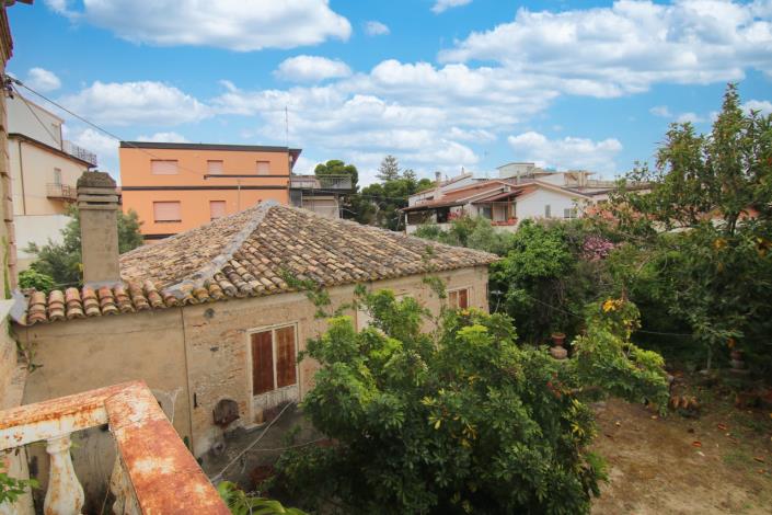 Image No.42-Villa de 11 chambres à vendre à Calabre