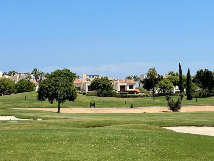 Image No.16-3 Bed Villa / Detached for sale