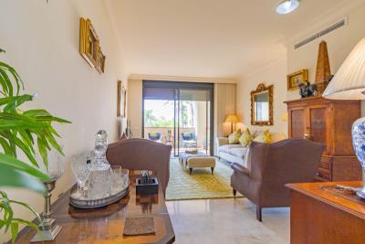 2-5bd7b9d04b45e33852eaf0ec6670150d