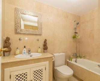 13-5fd73dea700db77384c091ca9818b1a9